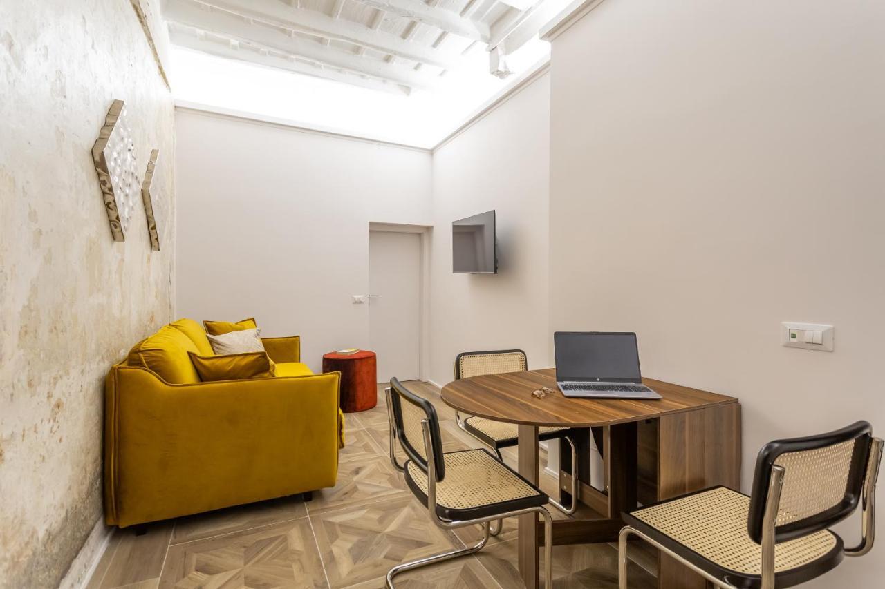 Daplace - Elena Apartment Roma Exterior foto